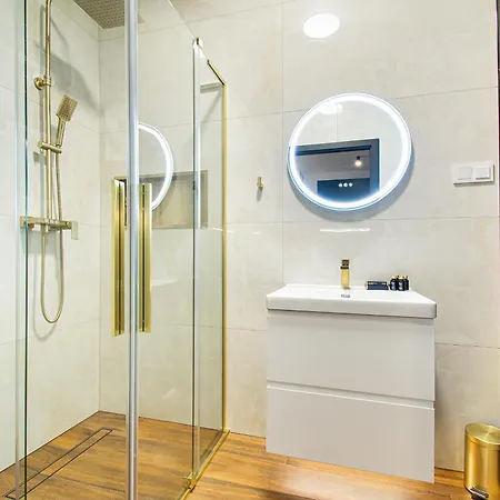 Emerald Gold Przy Plazy - Darmowy Parking Apartment Sianożęty